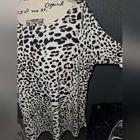 Cato Womans Long Sleeve Cheetah Print Blouse Size Xl - Picture 2 of 11